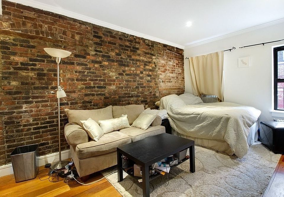 1st image of 120 E 4th St APT 3F
