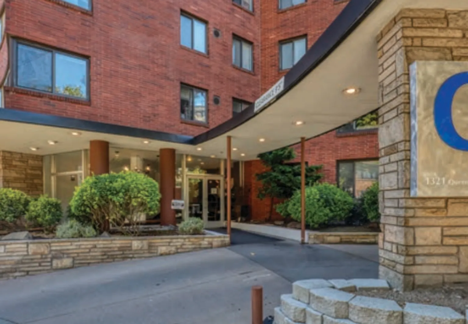 The Q Apartments — Photo 3