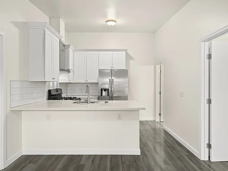 835 Ohio Ave #B — Photo 7