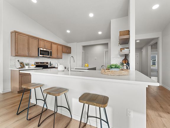 Snowbrush - Kitchen 1