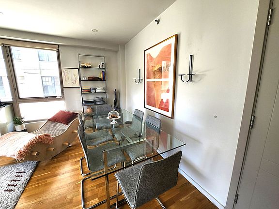 2nd image of 482 Franklin Ave APT 2I