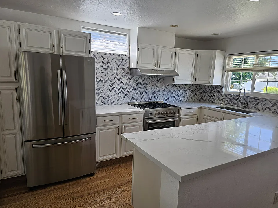 4078 Cristobal Way