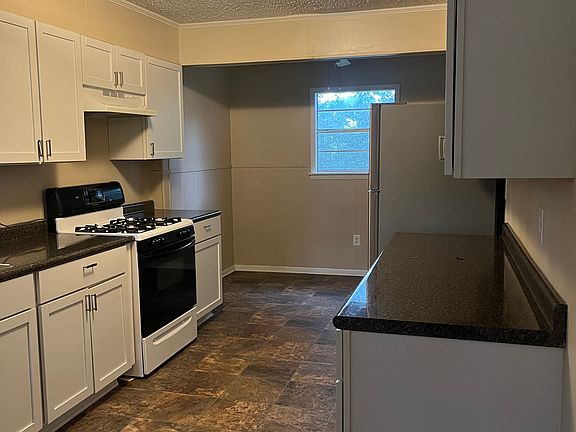 5th image of 1805 Brook St