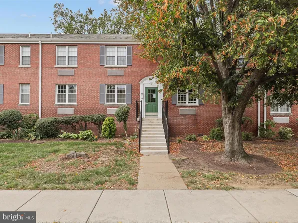 9 E Glebe Rd APT C, Alexandria, VA 22305