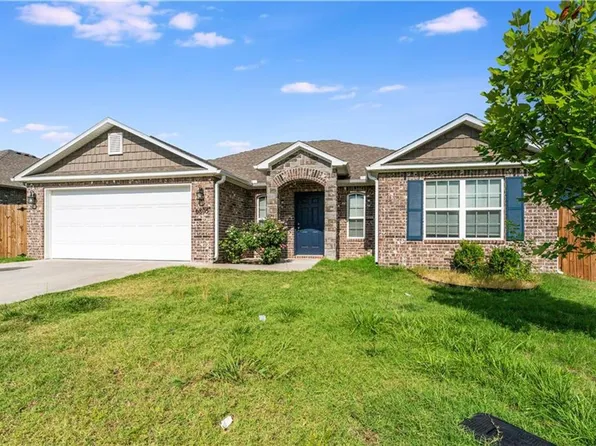 6805 SW Whitmarsh Rd, Bentonville, AR 72713