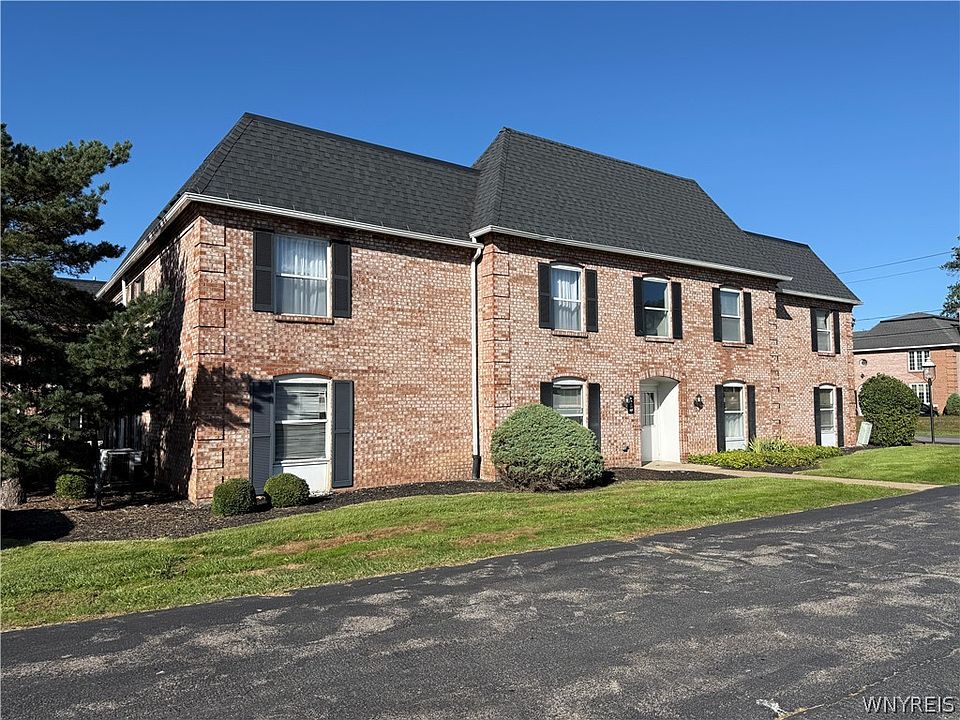 1st image of 4545 Chestnut Ridge Rd APT 121A