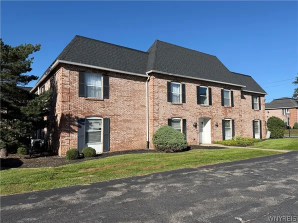 4545 Chestnut Ridge Rd APT 121A, Buffalo, NY 14228