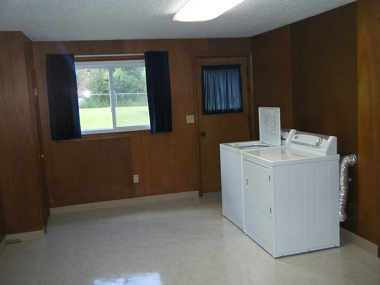 712 Woodside Dr — Photo 15