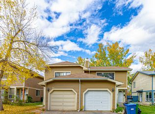 184 Midpark Gdns SE, Calgary, AB T2X1N7