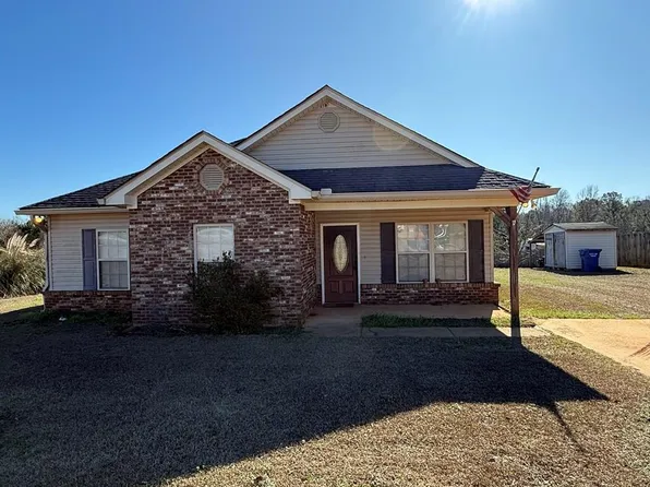 1738 Henderson Hwy, Troy, AL 36079