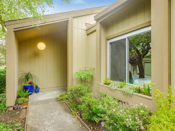 3217 Fiji Ln, Alameda, CA 94502