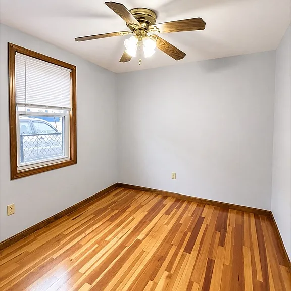 90 Aetna St #1 — Photo 16