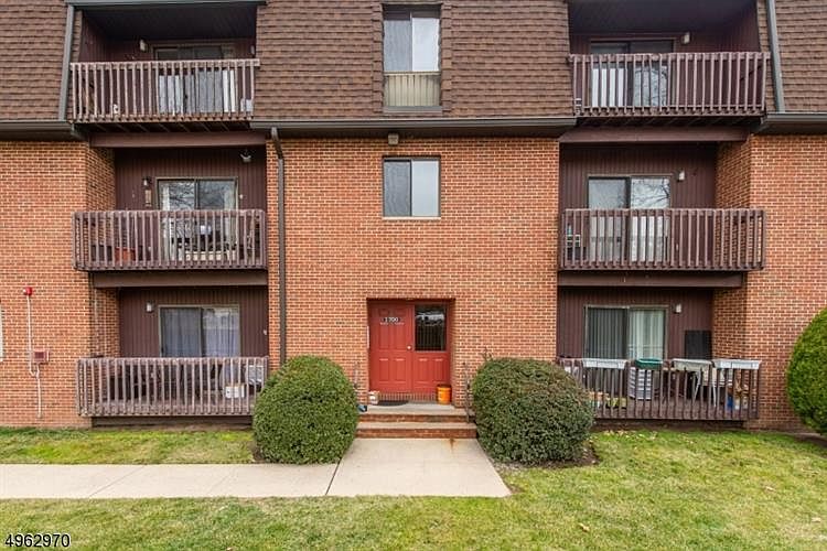 1st image of 700 Mill St Unit I12