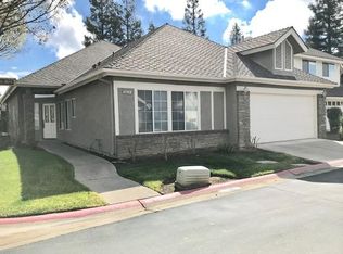 6634 N Seedlescombe Dr, Fresno, CA