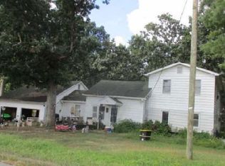 3711 Braxton Rd, Drakes Branch, VA 23937