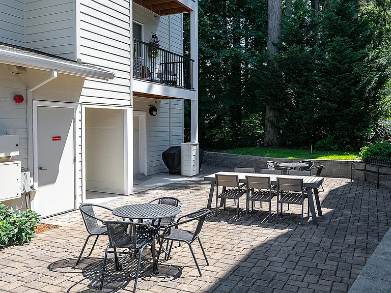 Trillium Woods Apartments — Photo 27