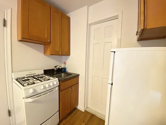Rented by Corcoran | media 3