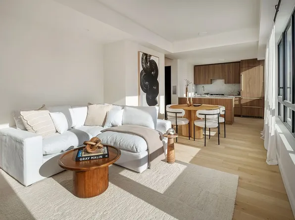 353 20th St #Penthouse, Brooklyn, NY 11215