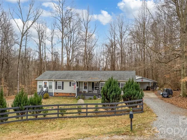 230 Hickory Nut Dr, Statesville, NC 28677