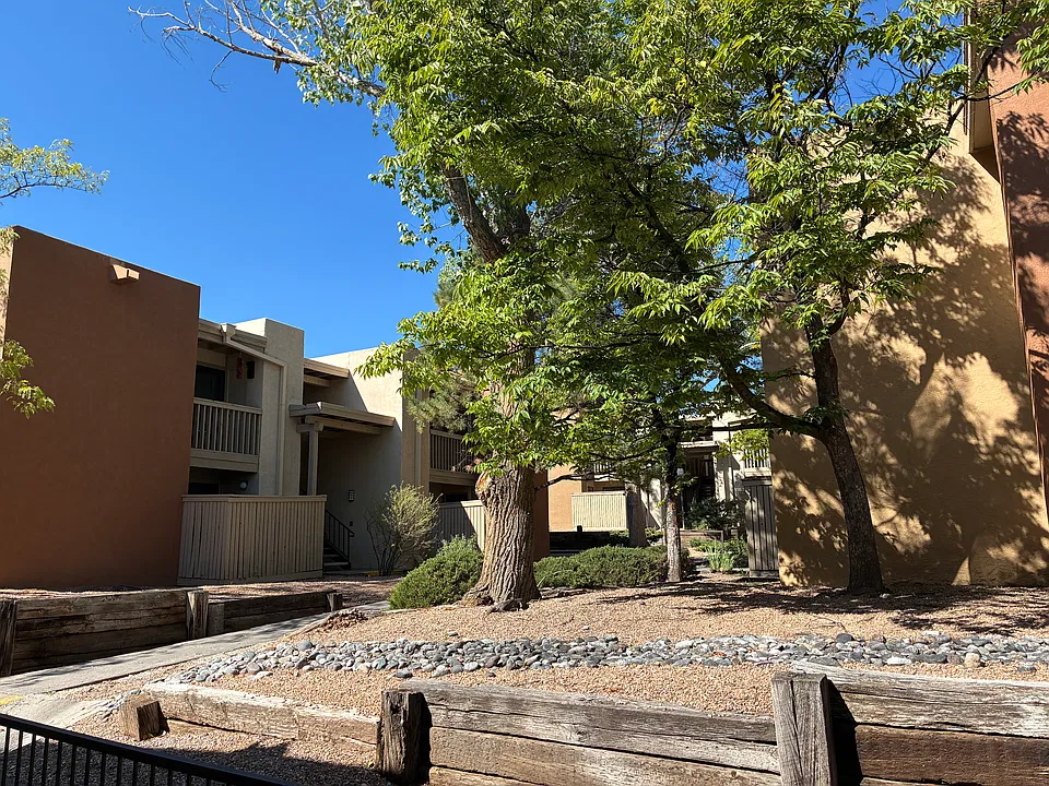 941 Calle De Arce #1608