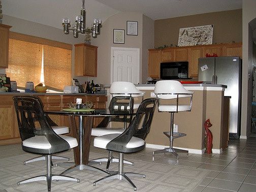 Kitchen and Breakfast Area - lots of cabinet space