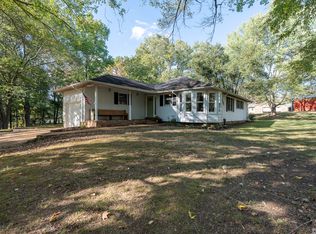 2155 Joann Ave, Lawrenceburg, TN 38464