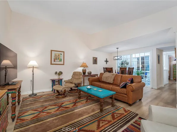 89 Calle Aragon Unit B, Laguna Woods, CA 92637