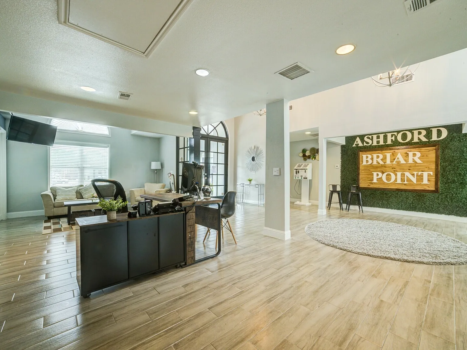 Ashford Briar Point — Photo 1