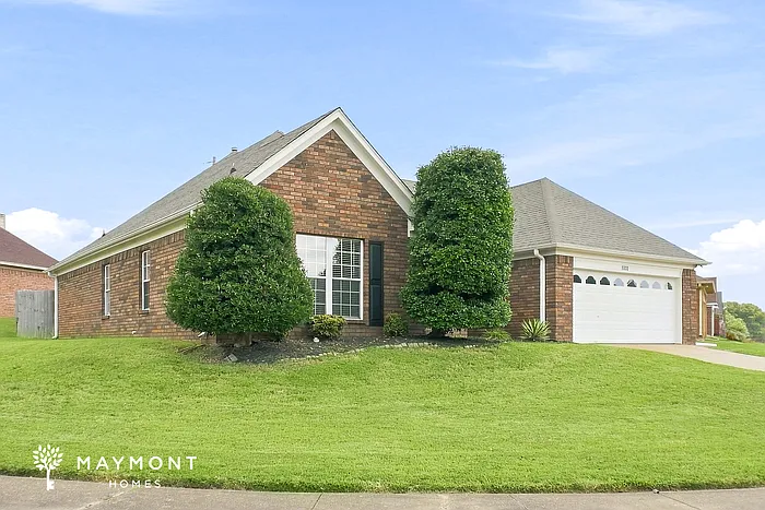 3 bed, 2.0 bath, 1634 sqft, $1,795 — Photo 3