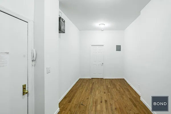 Rented by Bond New York | media 11