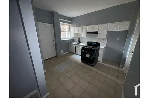 275 S 7th St #2N Photo 1