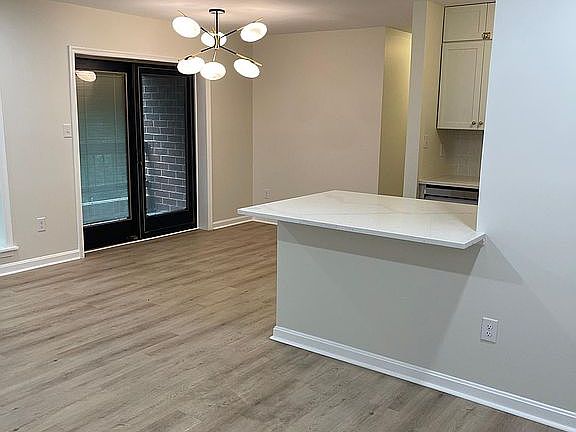 4th image of 23239 Rosewood Ct APT 1007