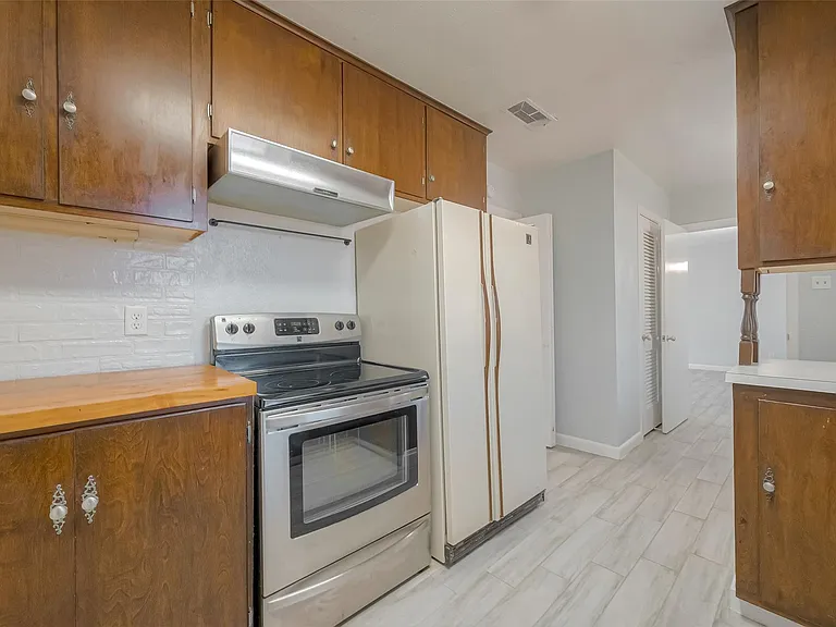 3426 Bradford St — Photo 26