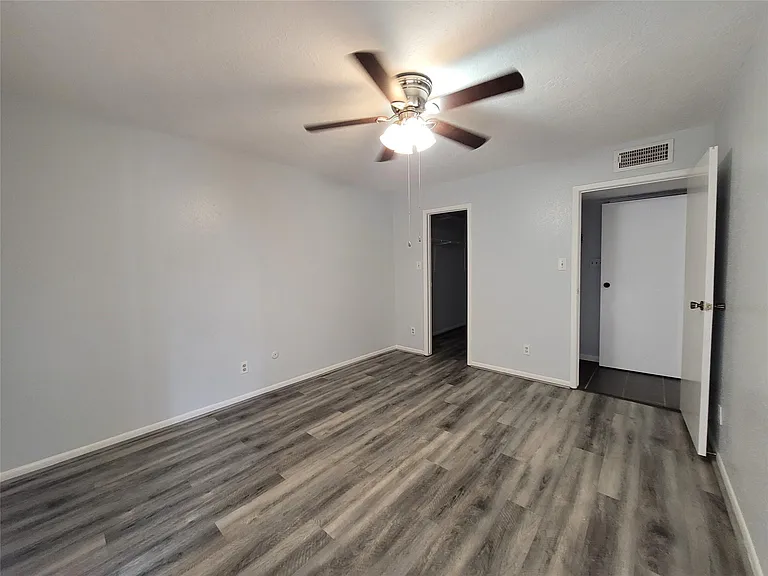 3919 Fairmont Pkwy #180 — Photo 15