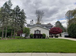 5406 Nakoma Dr, Midland, MI