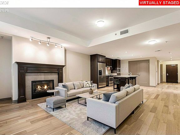 3rd image of 2454 NW Westover Rd Unit 102