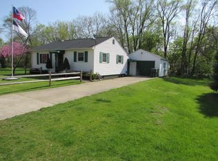 325 Jersey St, Plainwell, MI 49080