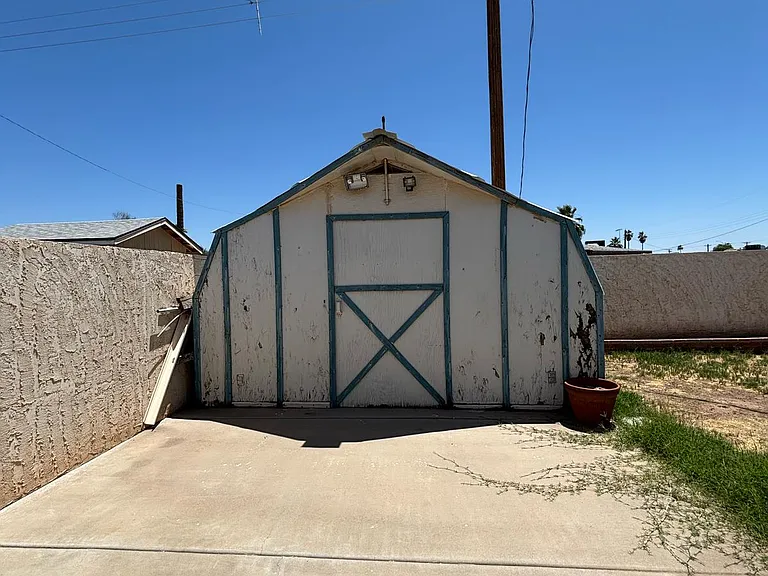 7821 W Clarendon Ave — Photo 18