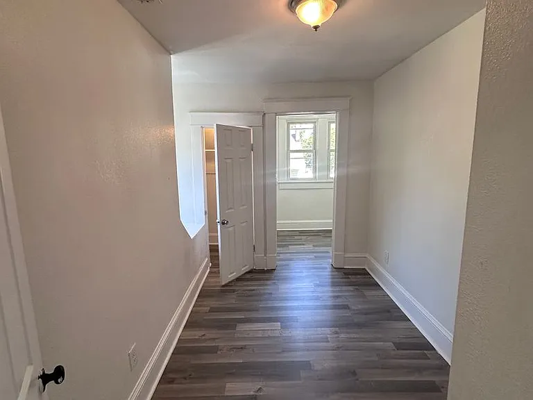 2815 Keller Ave — Photo 12