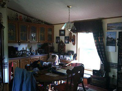 5th image of 45 Hitchcock Ln