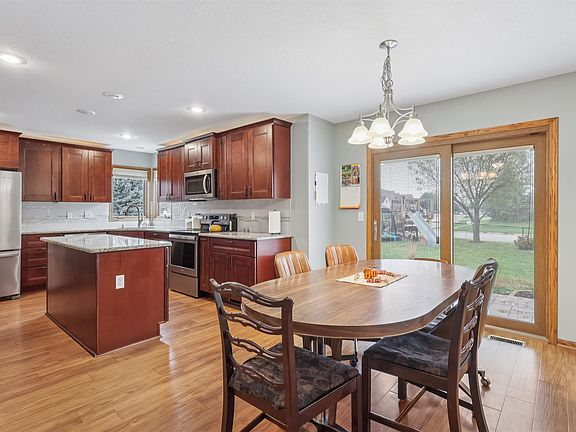 4th image of 2012 Country Cove Ln