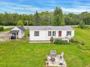 23 Poquette Ln, North Hero, VT 05474