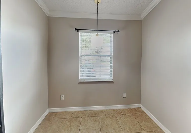 111 Hidden Arbor Ct — Photo 14