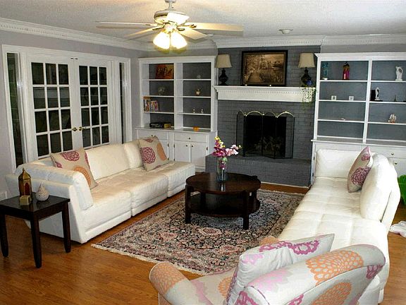 4th image of 2955 Honey Tree Dr