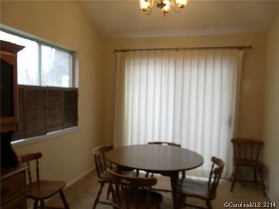 3rd image of 807 Sardis Cove Dr #807