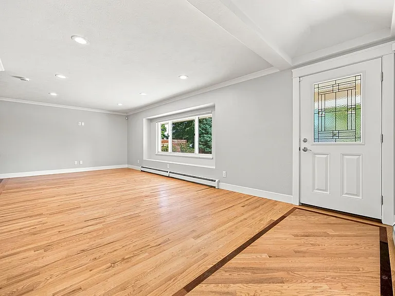 2673 Taft St — Photo 4