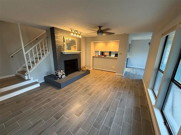 2nd image of 11301 Jollyville Rd APT B3