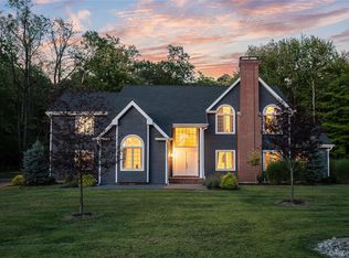 27 Valenza Lane, Blauvelt, NY 10913