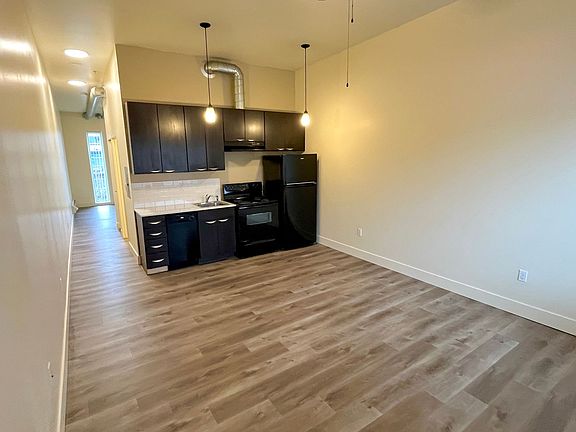 3rd image of 3951 N Williams Ave Ste 402