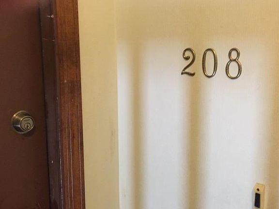 2nd image of 208 Carol Ct